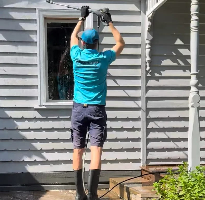 Soft Washing vs. Pressure Washing: What’s the Difference?